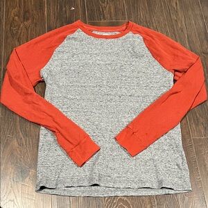 Old Navy Men's Long Sleeve Raglan Shirt - Heather Gray & Red